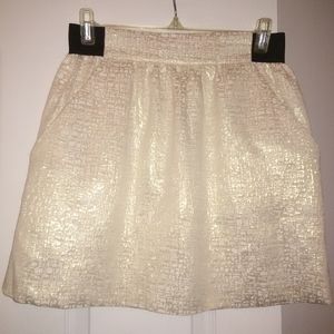 Charlotte Russe gold print miniskirt with pockets